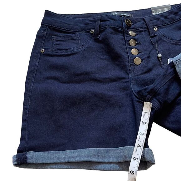 AZ Denim 5-Button Dark Wash Folded Hem Shorts Size 10 NWT - Picture 3 of 15